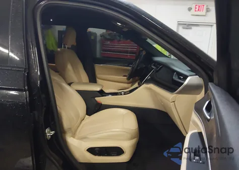 2023 Jeep Grand Cherokee 4Xe z USA, uszkodzony, nr VIN 1C4RJYB60PC670211